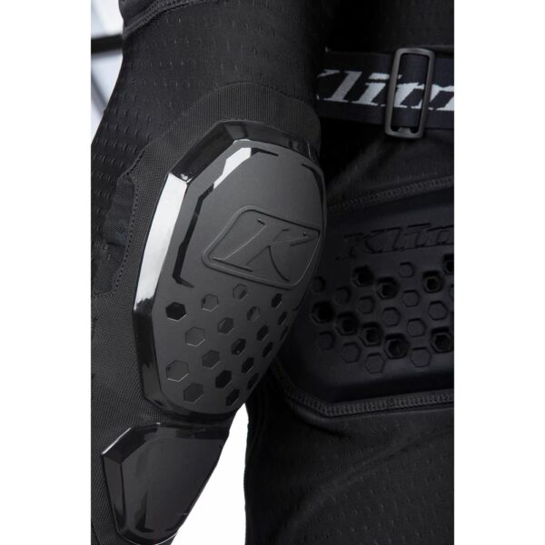 3023-000-Stealth-Black-13